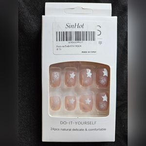 Pink and White Star Press on Nails